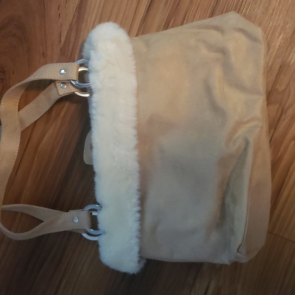 Purse - Picture 2 of 3